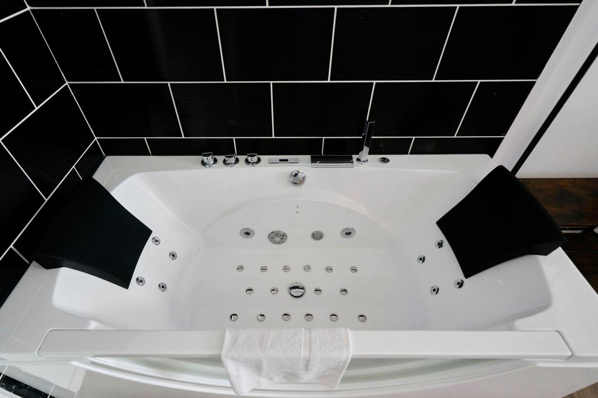 Ng Prestige - Lille L Roubaix Trichon - Balneo - Netflix - Wifi Διαμέρισμα Εξωτερικό φωτογραφία